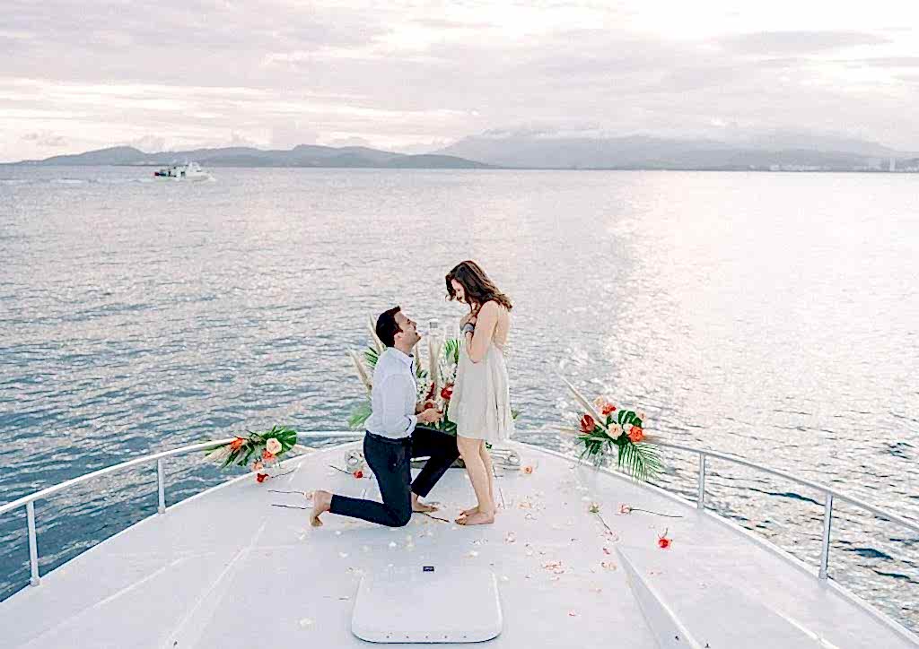 Teknede Evlenme Teklifi